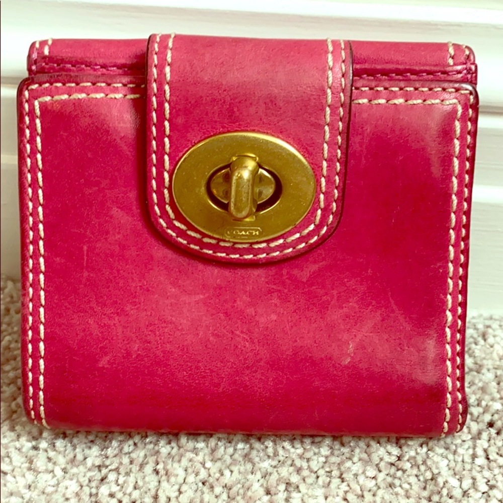 Coach Wallet Turn-lock Closure